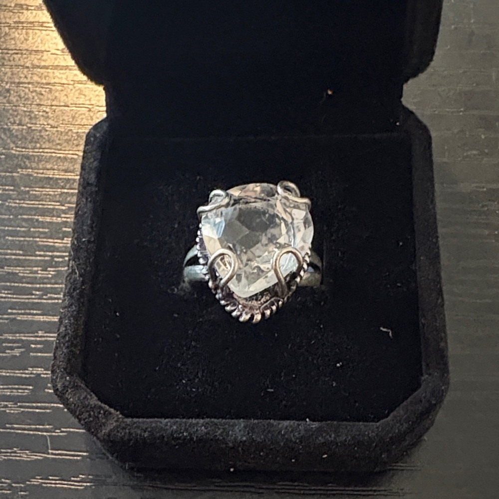 Silver ring heart shaped stone size 6